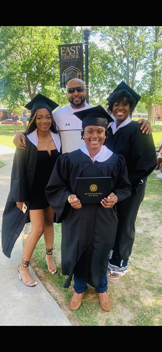 EastCentralWbb's tweet photo. Congratulations to these Lady Warriors on graduating today! @jaceycooper @Faith_Guy1525 @CMirial @mbbenzzzz @DaMyariley and Shemaiah Smith. We are so proud of you all. Continue to be great! #ECway https://t.co/idqufUyo3Y