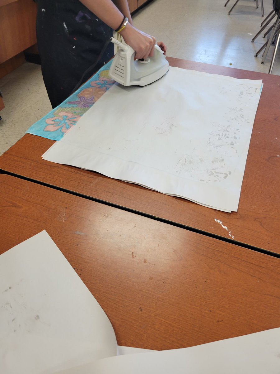 nrjhart's tweet photo. HSArt 1 with Mrs. JACK EXPLORED Batik textiles these past weeks on Silk scarves for Mother's Day gifts! They turned out amazing and I know their mothers will be pleased! https://t.co/Pc41o9tiuh