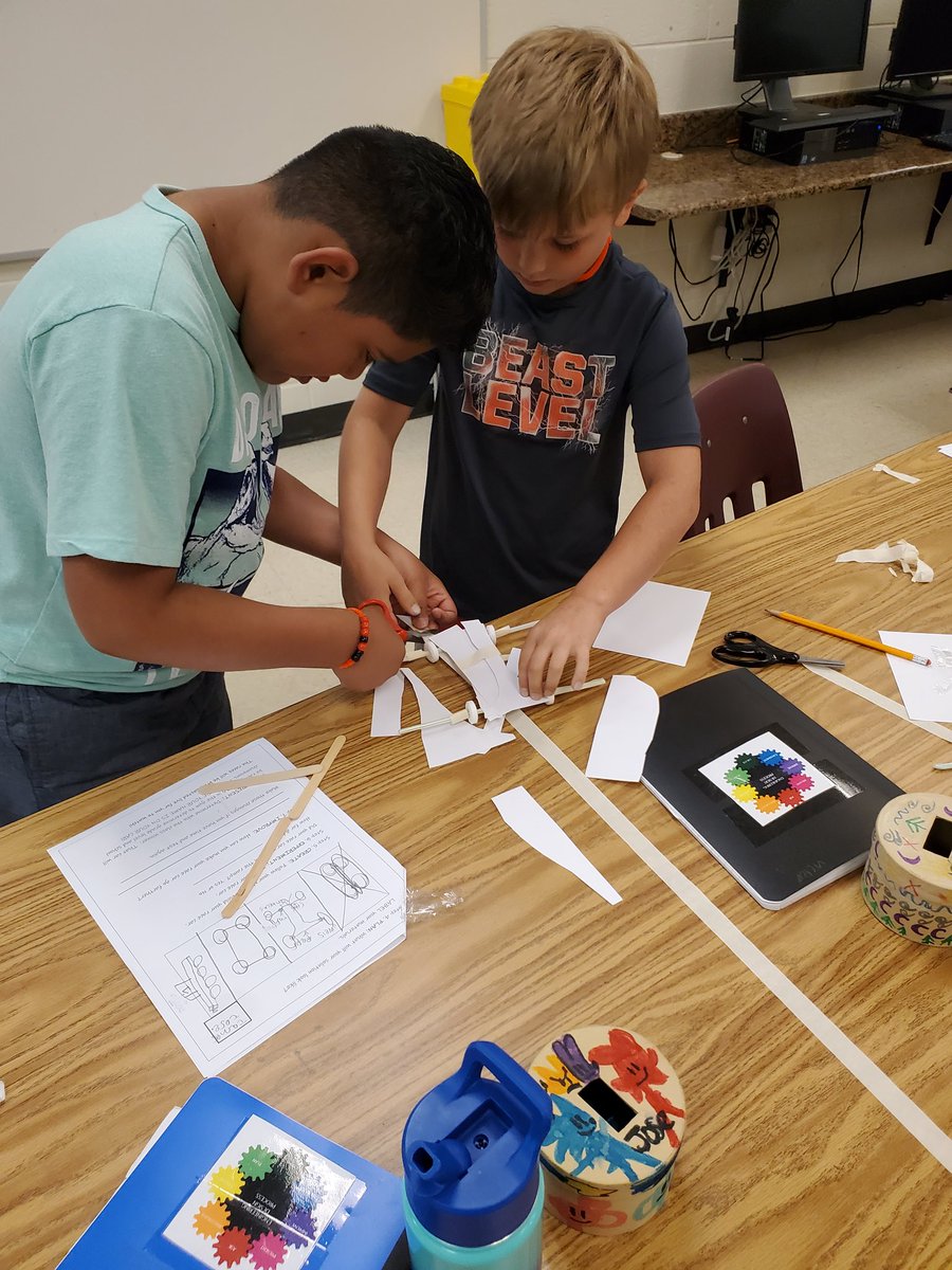 The MINT mobile was my kids favorite part of today 🚗🚙 <a href="/rocker_ccsd/">Mrs. Meredith Rocker</a> <a href="/ClarkCreekSTEM/">Joey Moss</a>