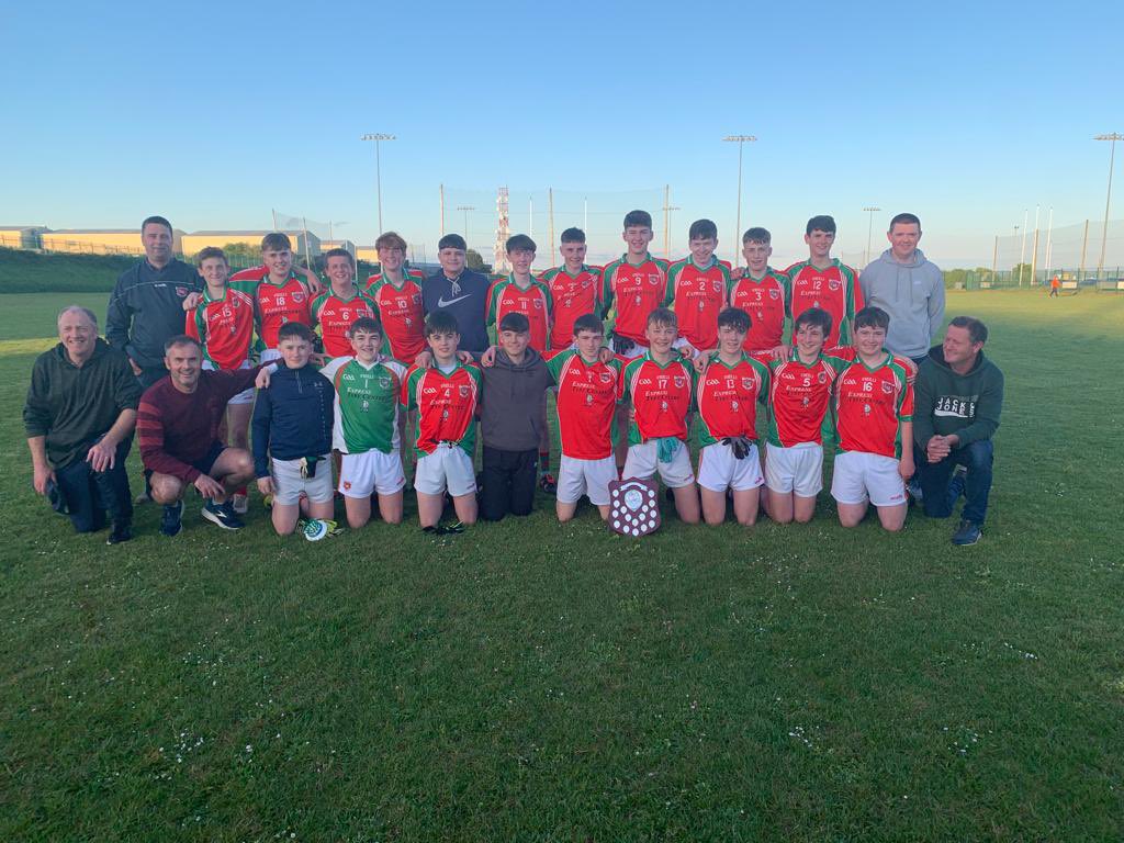 Congrats to our U17’s on their great win tonight in the Rebel Og Mid Fe17 Div 3 Football League Shield Final. 

Final Score: Tracton 3-09 Castlelyons 2-11

Tracton Abú! 

Well done to the panel of players and mentors.
