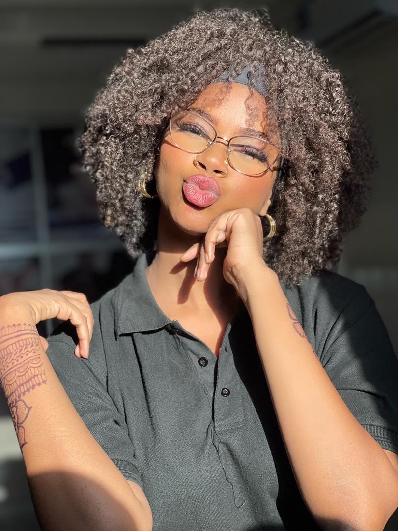 Mourzie's tweet photo. J'espère qu'il ne se fait pas tard pour une petite production.

IG saw it first.
Bon week-end à vous.🙂 https://t.co/uvi6dCgW8X