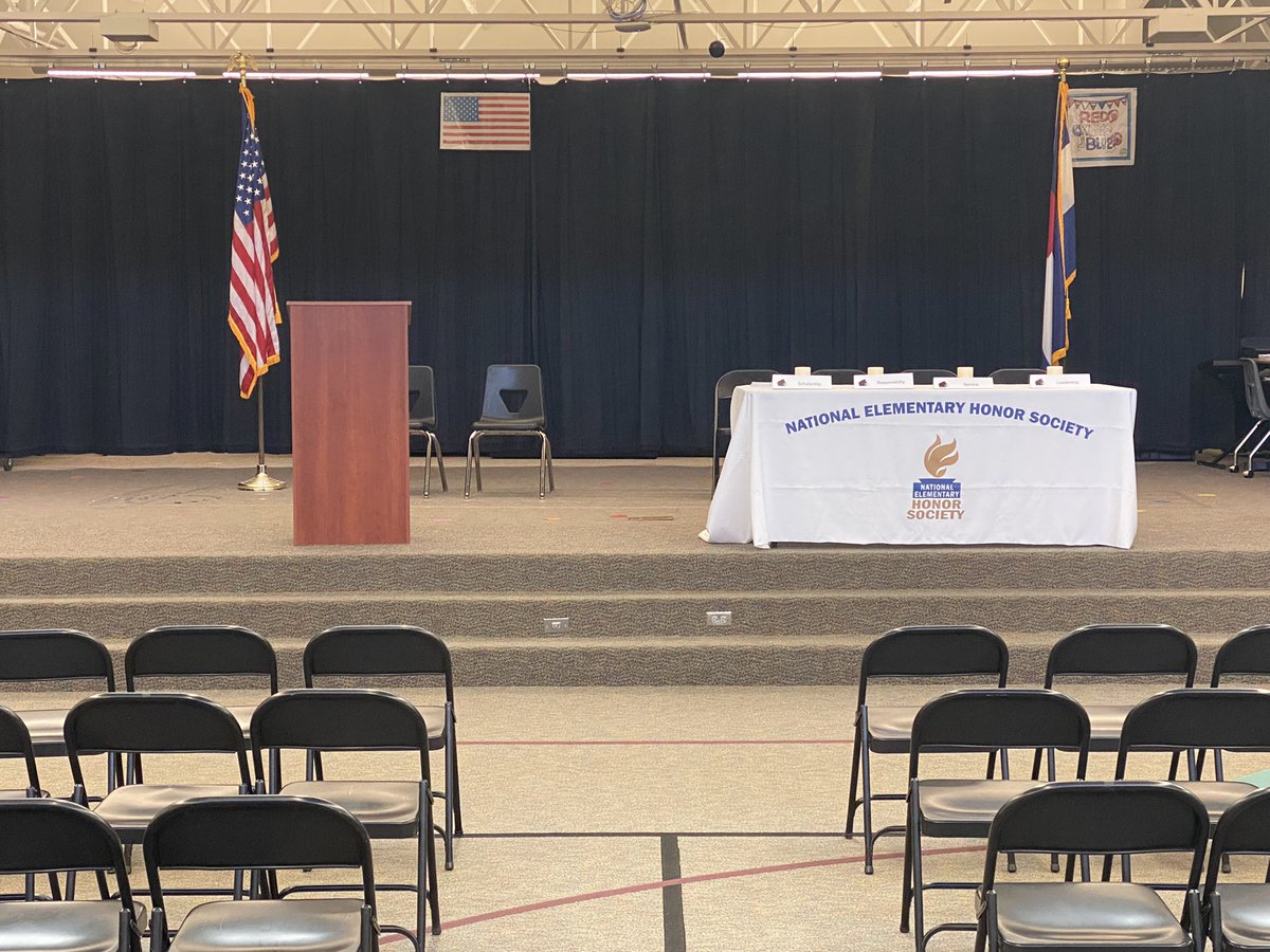 NickHoltvluwer's tweet photo. The stage was set…the students soared!
Our @MHEParker 6th Annual National Elementary Honor Society (#NEHS) Induction ceremony was a huge success!
Thanks to @BrittnieCoveney for being our Keynote Speaker! #LoveMHE #StickWithKindness https://t.co/2urUMhvbHK