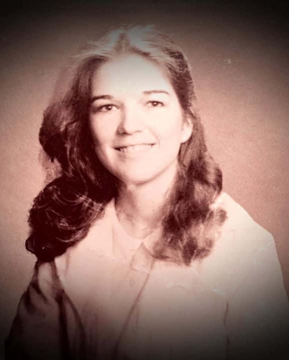 RepBecky's tweet photo. Happy National Nurses Day to my fellow nurses! Where would we be without our nurses these last 2 years?! Be sure to thank one today. #NationalNursesDay https://t.co/o0eNyuJBM4