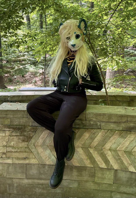 Always sittin pretty, in nature or the city 😽

Got to enjoy the Atlanta Botanical Gardens before #FWA2022 🌿🌺🌳 