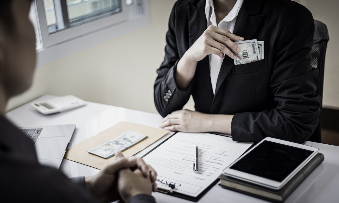 SEC Actions this Week: A Possible New Low in Fraud - hedgeconnection.com/blog/?p=13804