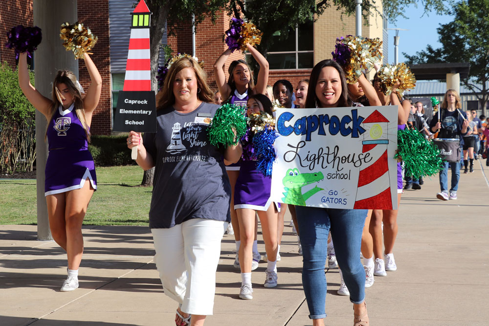 .<a href="/CaprockES/">Caprock Elementary</a> has been certified and named as a Leader in Me Lighthouse School by FranklinCovey Education, and the school, along with District and community leaders, and special guests, celebrated the news today, with a surprise parade. #CelebrateKISD

kellerisd.net/site/default.a…