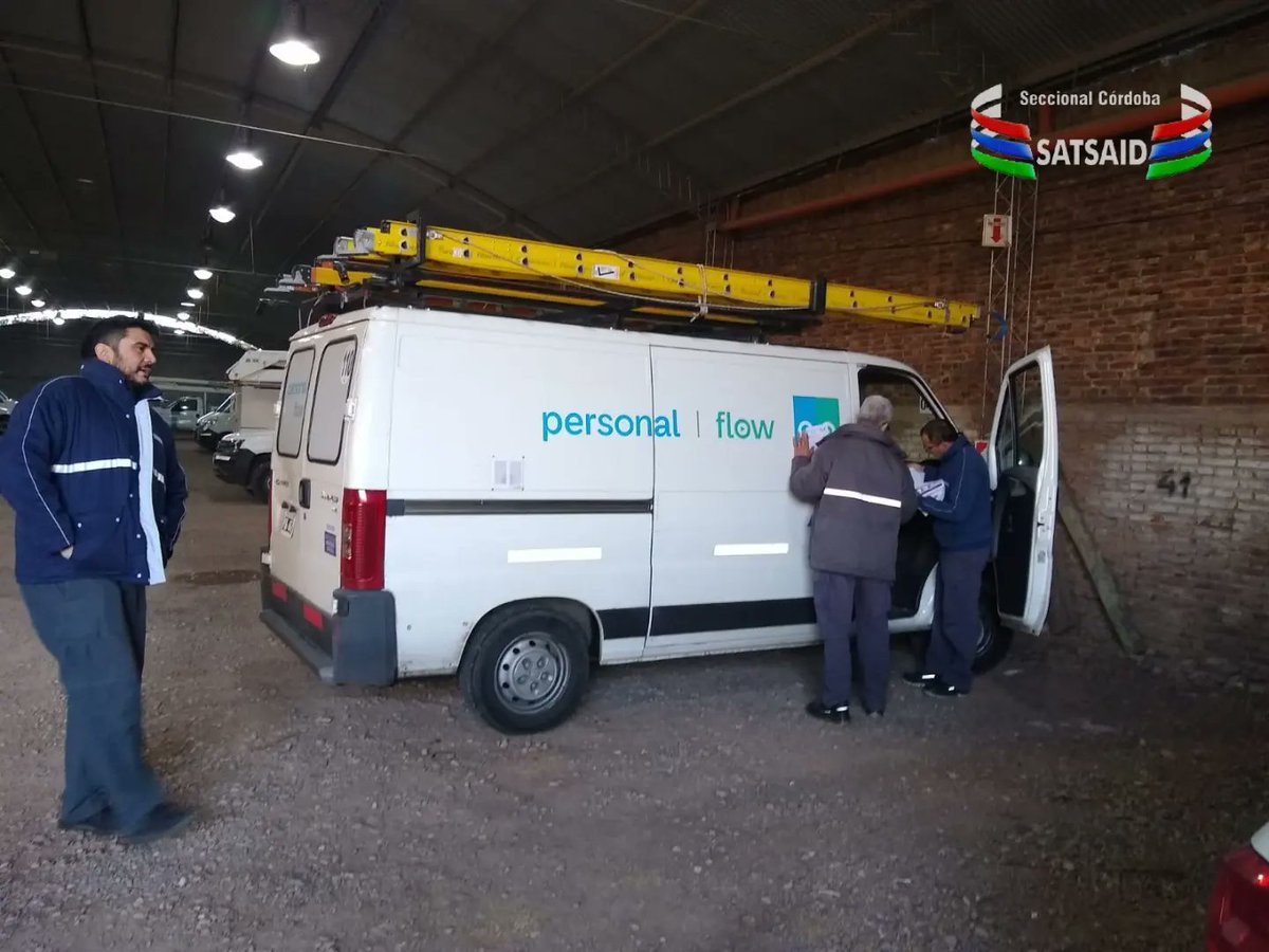 SATSAIDcordoba's tweet photo. #InspecciónDeSeguridad en la empresa @TelecomArgentina #BaseSur 
-
-
-
#SATSAIDCbaPresente
#SeguridadeHigiene #InspeccionesVehiculares
#SeguimosTrabajandoParaCuidaraNuestroCompañeros https://t.co/8i1QcU4FBM