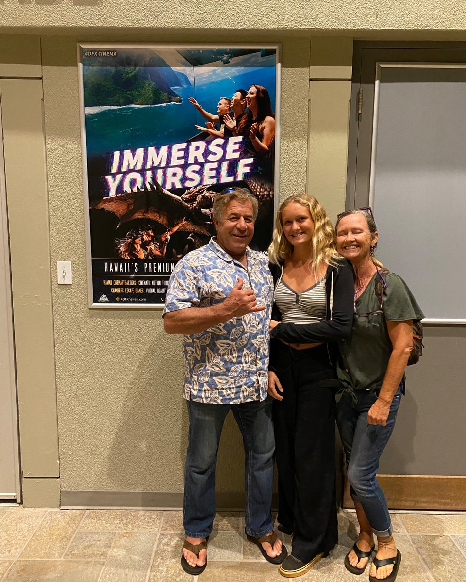 #FlashbackFriday to our visit with Larry Haynes (<a href="/fluid_vision/">Vision_Fluid yt</a>)! Larry is a water cinematographer who has worked on many #surfing films, including as a jet ski mechanic in some of our #4DFX featured films. Mahalo to the Haynes family for coming to see us! #Waikiki