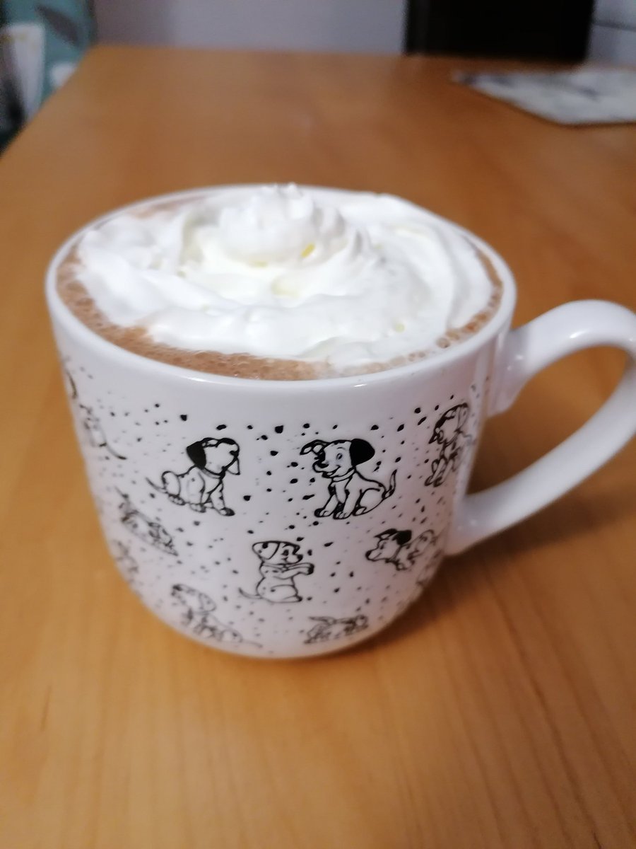 Joolsie2008's tweet photo. Delighted to be nominated for a hot chocolate Friday today. Thank you ❤️😋 @KinrossPrimaryS https://t.co/qCrfKHWdAn