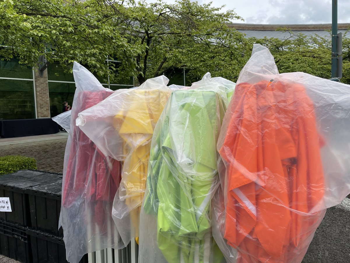 portmoodyrotary's tweet photo. It looks like a nice dry evening for #SFTPP But we are ready for whatever mother nature throws at us. see you tonight https://t.co/7XzLCl596w