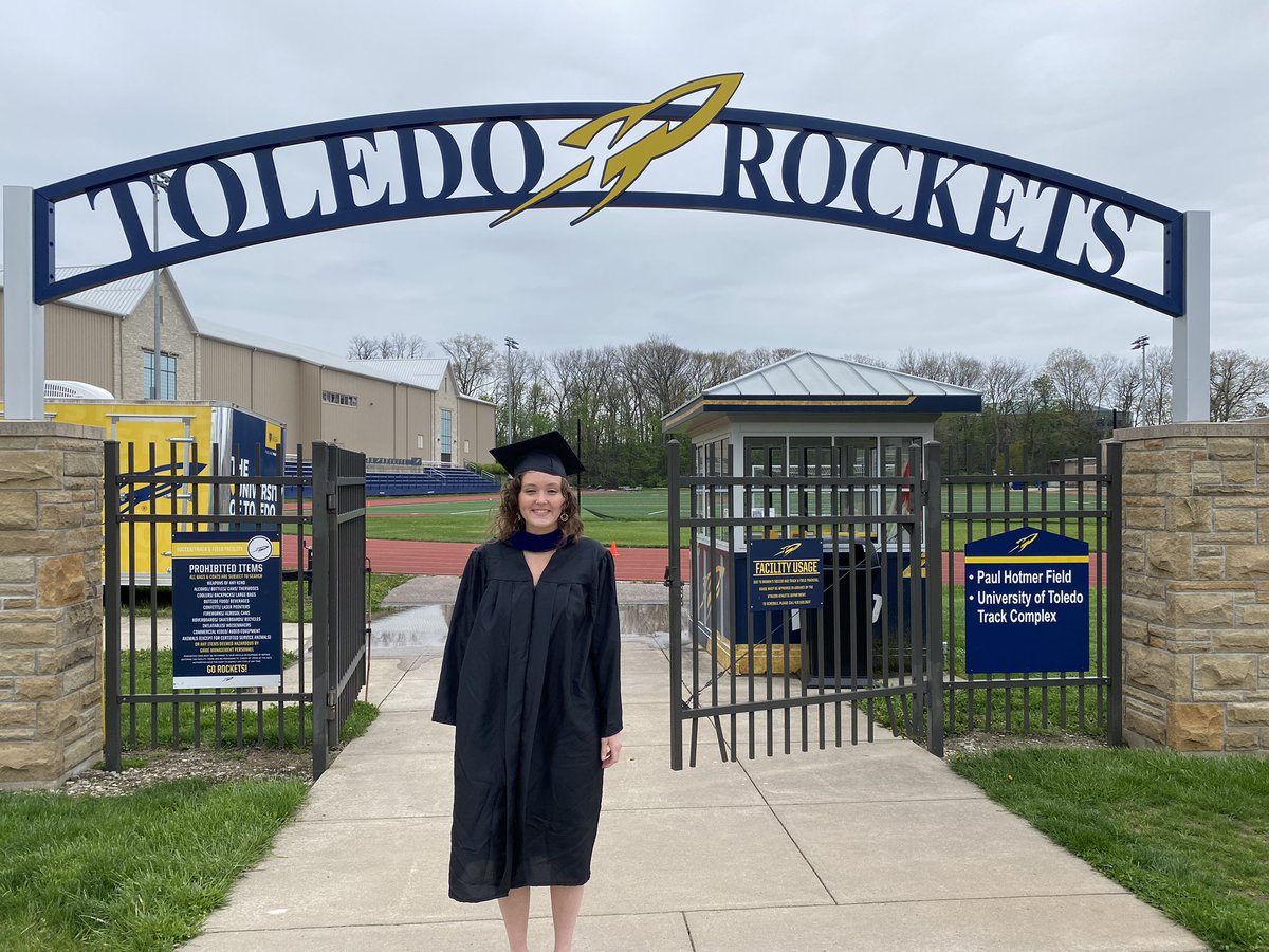 rjyoung1917's tweet photo. Congratulations @addison_young3 on receiving your Master’s.  We are so proud of all you have overcame to get here!  #UToledo22 https://t.co/GrUfu0dmmm