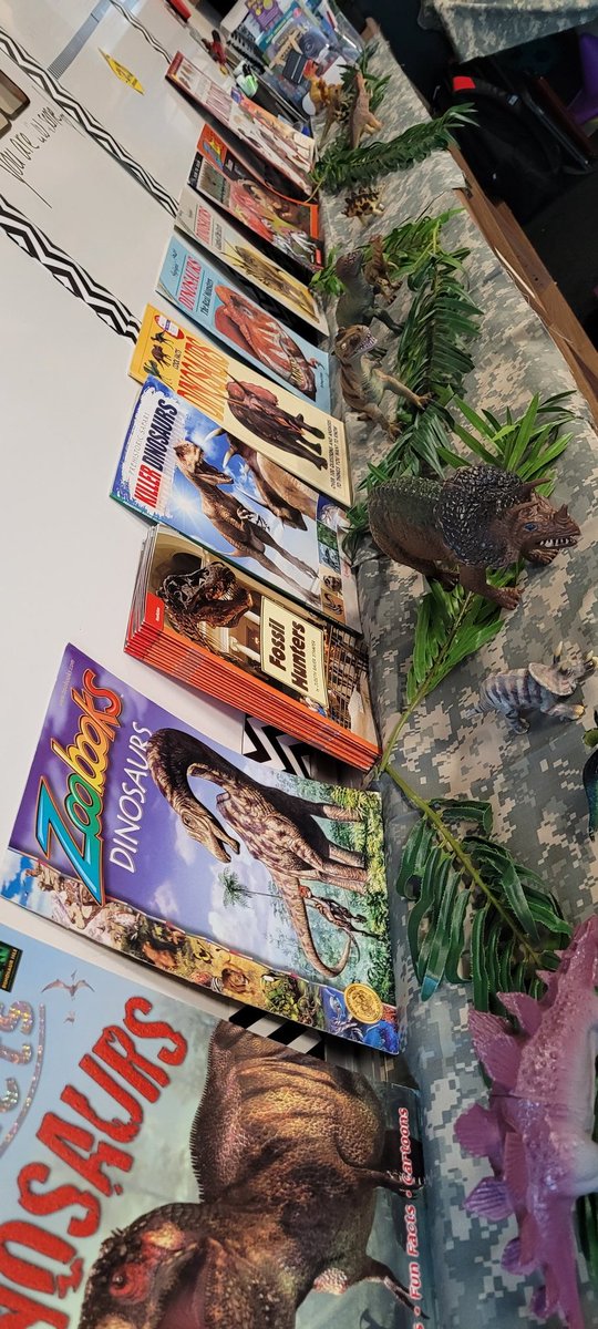 RuthHowell3's tweet image. We went on a dinosaur 🦕 dig today. I have several paleontologists in the making. @SpartanburgD5 @getyourteachon @STEMAZING1 #WeAreD5 #D5difference