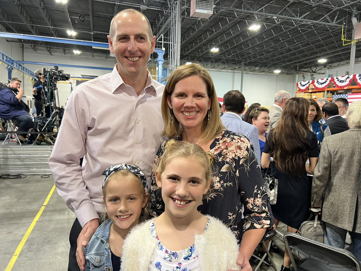 pattinewberry's tweet photo. Sisters Caroline and Greta Menninger of Green Township — here with parents John and Lindsay — today asked @JoeBiden for train service from Cincinnati to Cleveland. The train-loving president said he would try. https://t.co/nkYSemfe3s