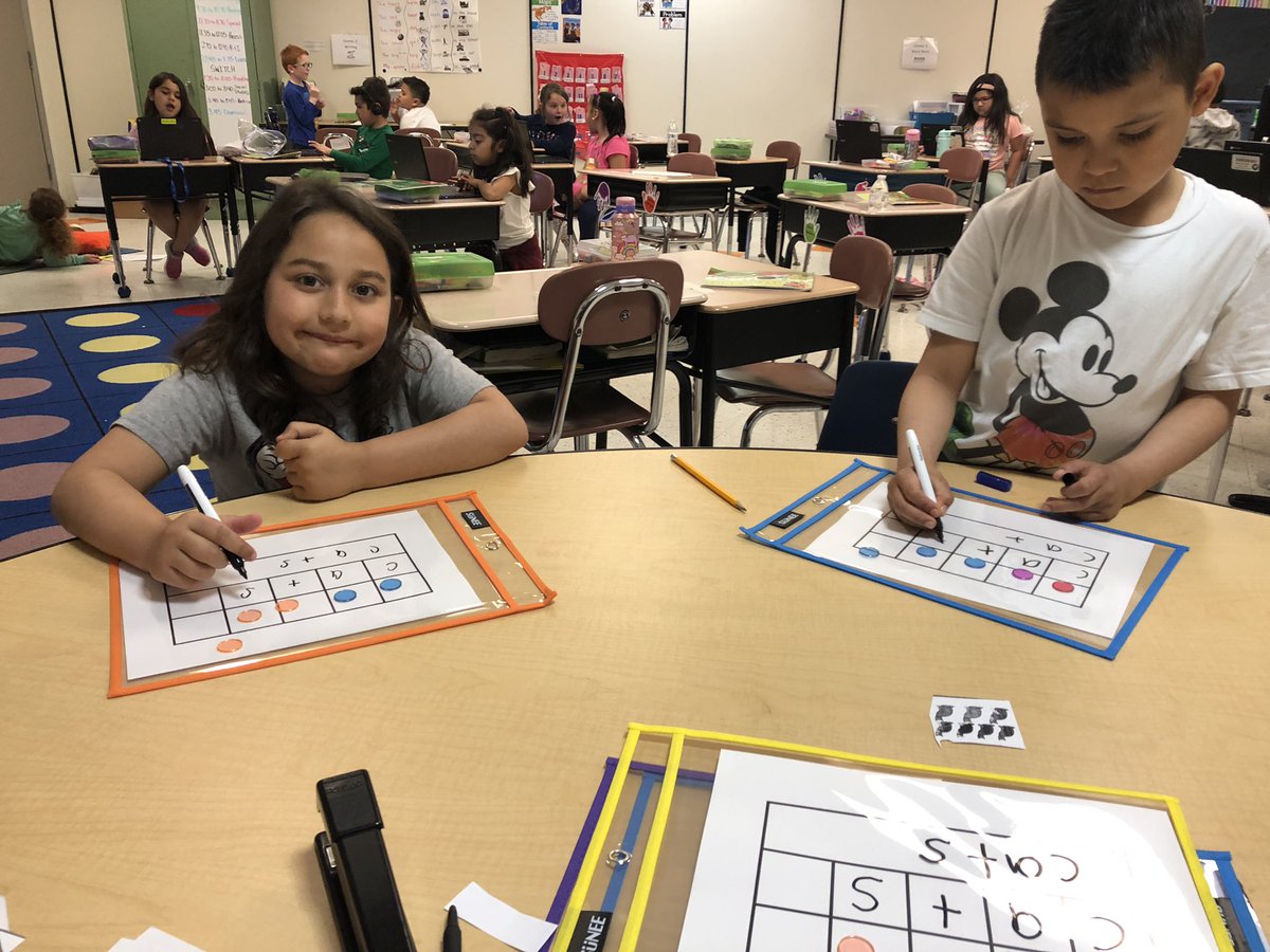 I was so excited to use my new resources today. The kids liked them too! @mayaaldas <a href="/MarbrookPrincip/">Maribeth Courtney</a> #GoMarbrookDolohins