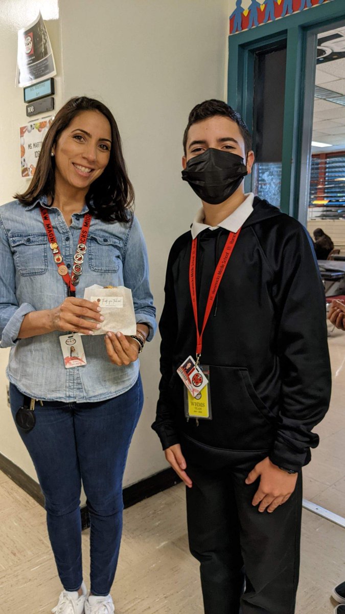 HammocksMiddle's tweet photo. F.E.A. appreciates our Hammocks teachers! We delivered Crumbl Cookie as a special gift to our amazing teachers! Thank you, Teachers, for making Hammocks Middle School shine! โค๏ธ @SuptDotres @MDCPSSouth #TeacherAppreciationWeek #futureeducatorsofamerica https://t.co/tSFoFNGHRQ