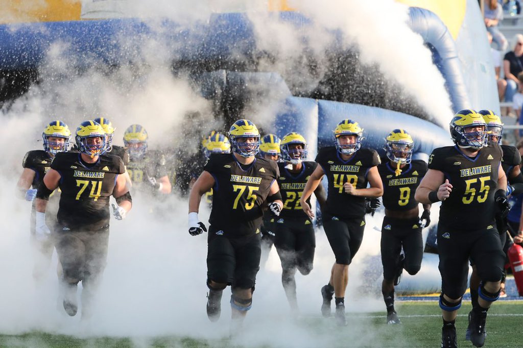 dagreatkelly's tweet photo. after a conversation w/ @Coach_ArtLink , i’m blessed to receive an offer from delaware 🔵🟡 @DelawareFB @Coach_ArtLink https://t.co/vQIW8aAyye