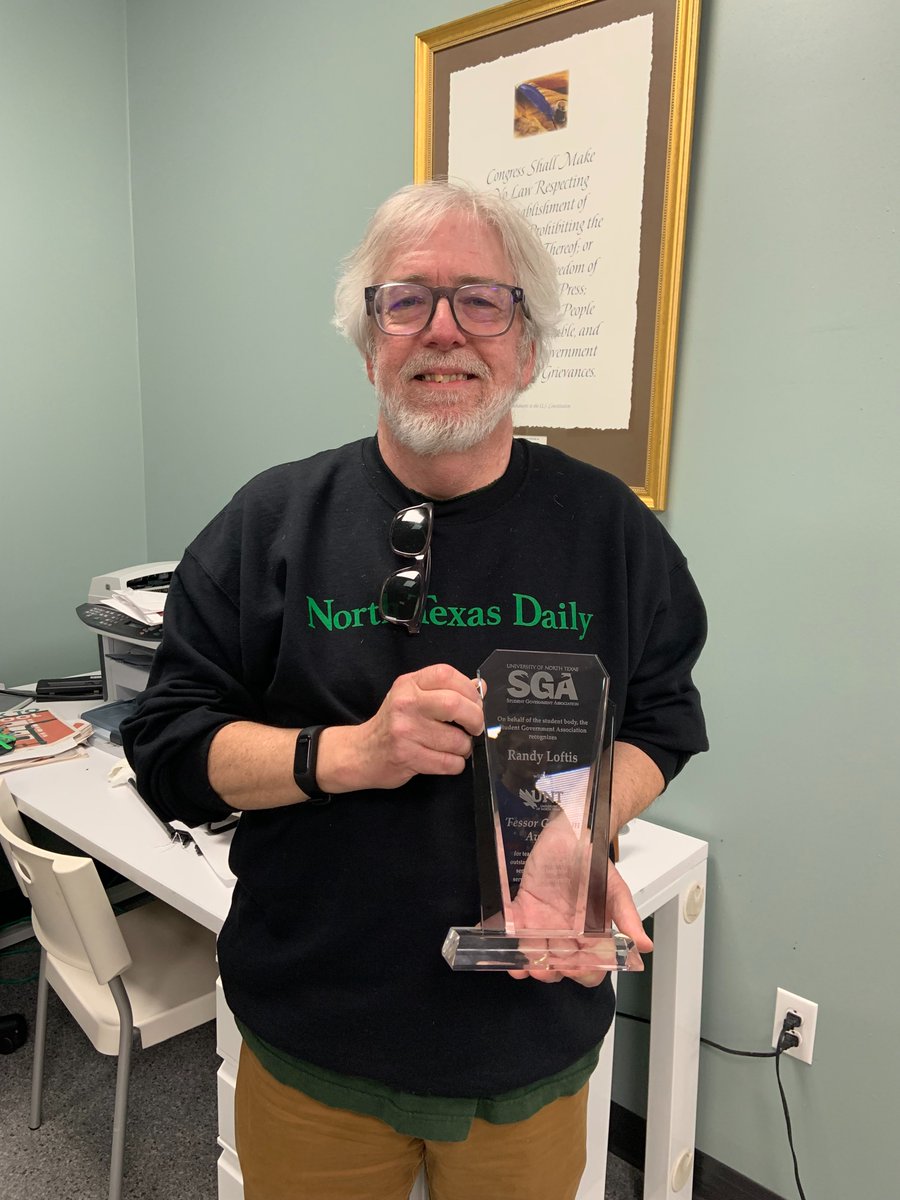 MaybornUNT's tweet photo. Congratulations Randy Loftis on winning the “Fessor Graham Award from UNT SGA for your outstanding service to students! https://t.co/Lyz05AHLJU