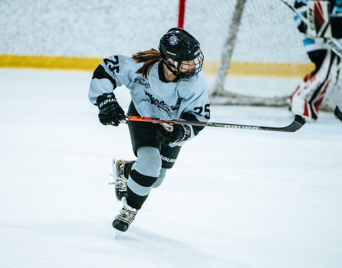 Finnesota Cup
U14 Invite

Whitecaps Futures White > Ice Cougars Gold (6-1)

Samme Kelzenberg had the first goal for the Whitecaps.