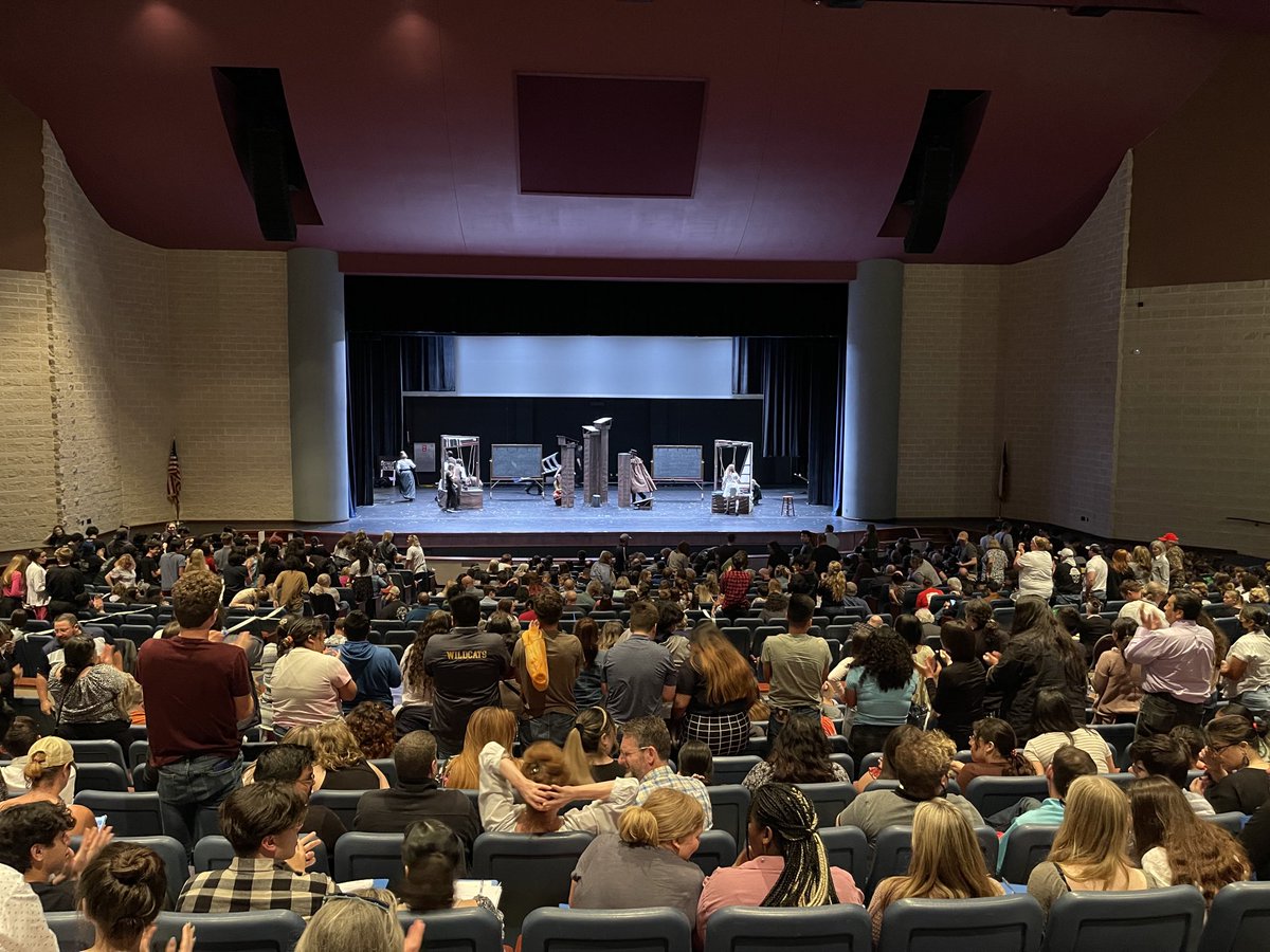 ACUwildcat71's tweet photo. ⁦@RandallRaiderHS⁩ One Act Play just completed an unbelievable state performance in Round Rock. Amazing job and congrats to entire cast and directors. ⁦@CanyonISD⁩ https://t.co/vxGJNTXiqO