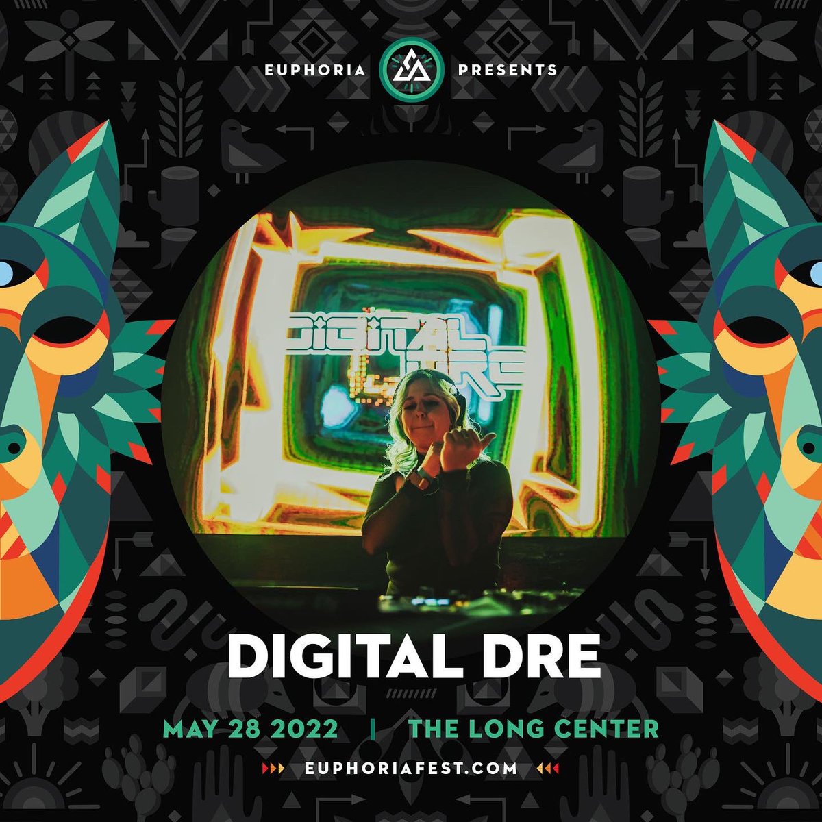 DjDigitalDre's tweet photo. i’m crying and throwing up at the same time!!! @euphoriafest https://t.co/537DkPVpsh