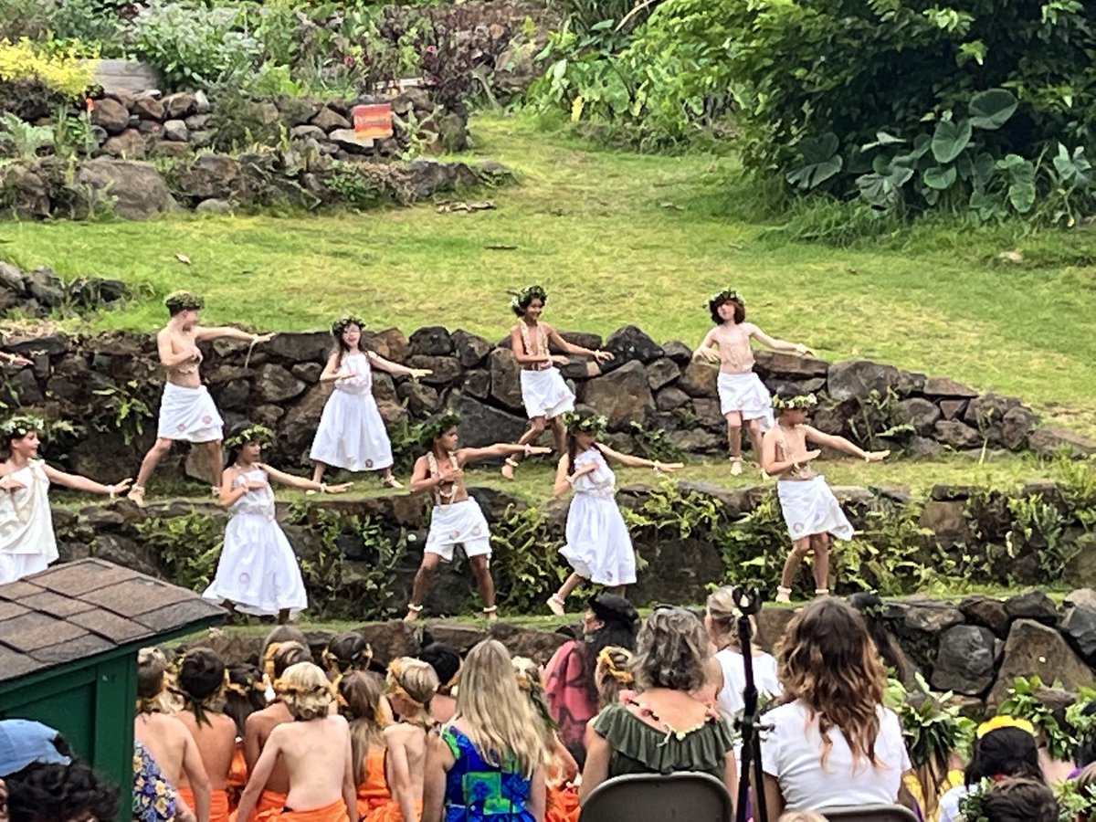 digitalbond's tweet photo. So nice that Lei Day is back at Grace’s school after a 2 year absence. Each grade has a dance and costume. #lifereturns https://t.co/5zlMtfJMZr