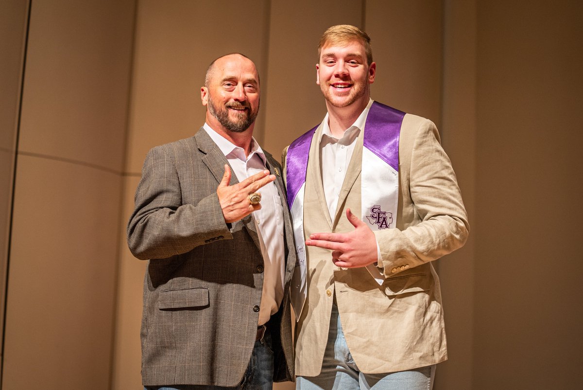 SFA_Football's tweet photo. Congratulations to all of you! 🎓

#AxeEm x #RaiseTheAxe https://t.co/Gj2RYwWiOU