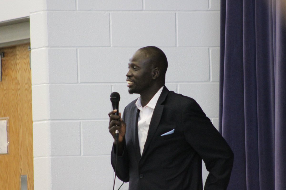 FrederickCCSD46's tweet photo. Shout out to Gabriel But for speaking to our fifth graders today #LongWalkToWater #LostBoys @WaterforSoSudan @LindaSuePark The students loved it! https://t.co/I16npIIE7N