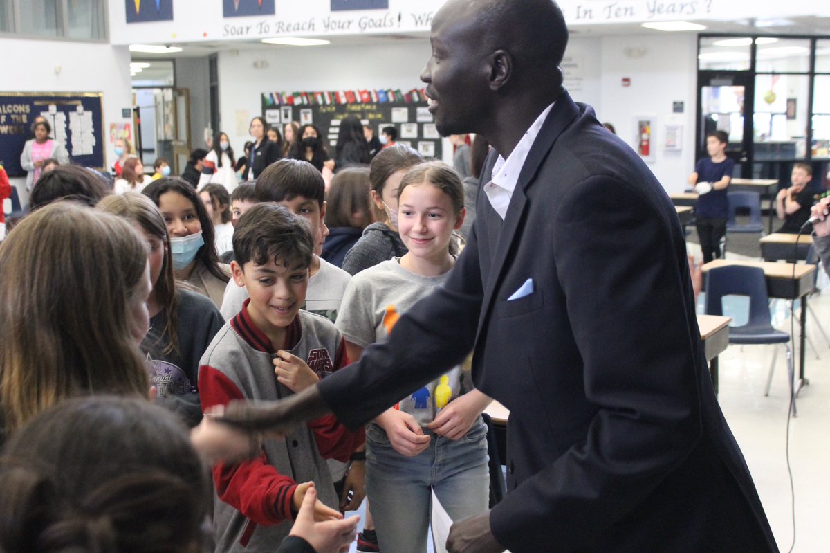 FrederickCCSD46's tweet photo. Shout out to Gabriel But for speaking to our fifth graders today #LongWalkToWater #LostBoys @WaterforSoSudan @LindaSuePark The students loved it! https://t.co/I16npIIE7N