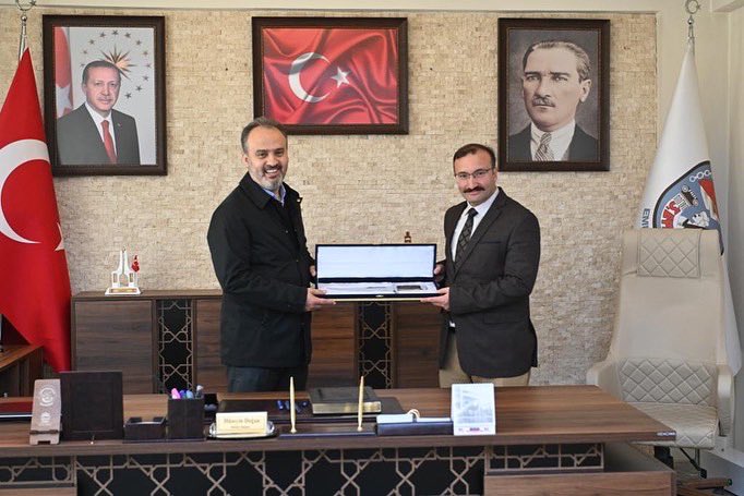 Alinur Aktaş