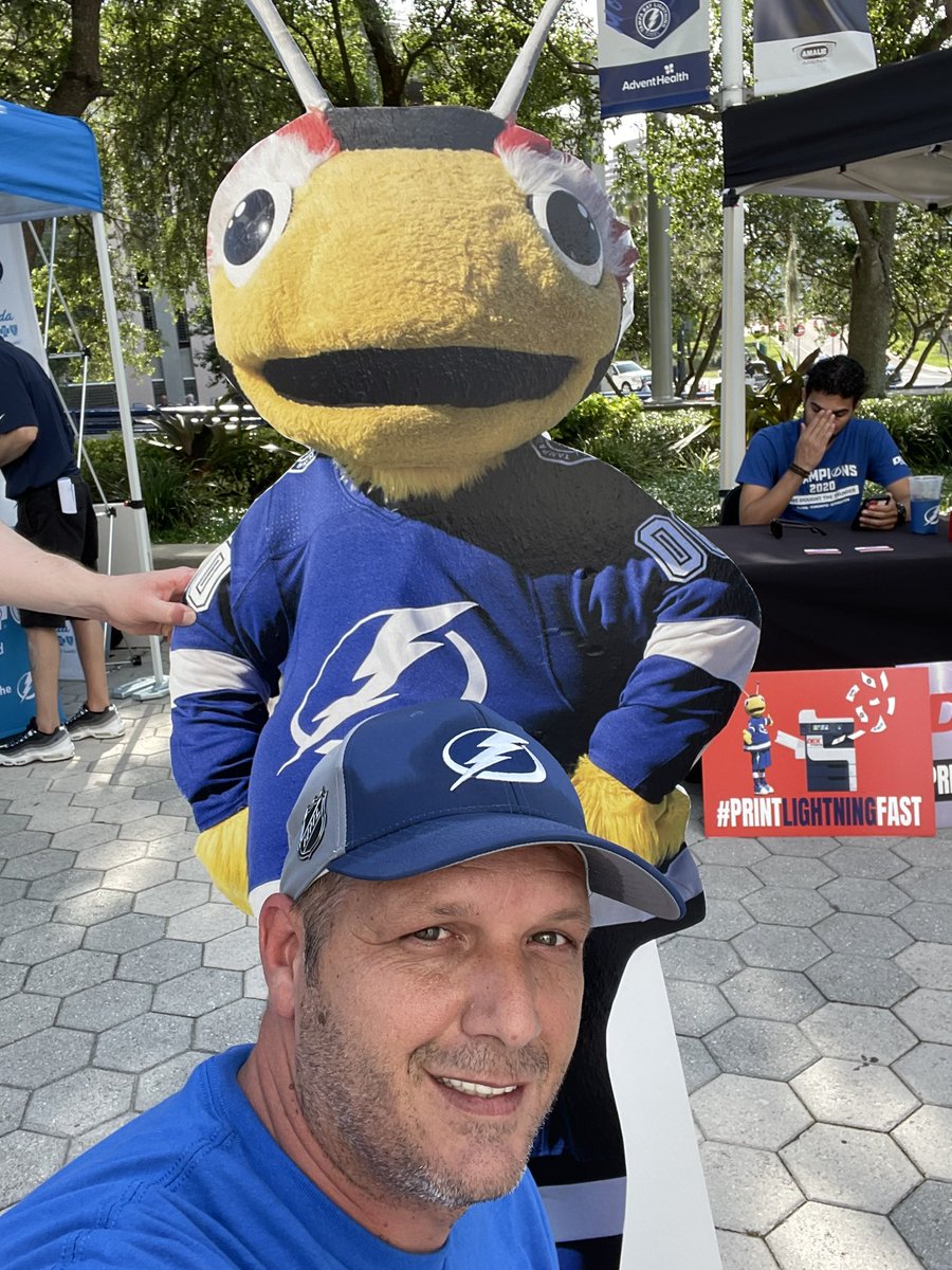 tommyboi1014's tweet photo. Rd.1 Game 3 of the @TBLightning playoffs with @deximaging @ThunderBugTBL #PrintLightningFast https://t.co/RyzzRaP4X1