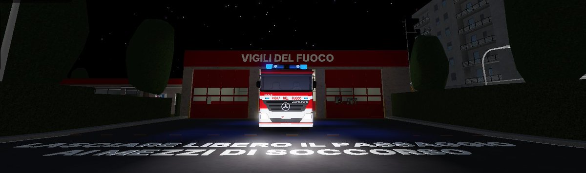 VVF_Naples's tweet photo. Oggi il Governo ha messo a disposizione del Comando Provinciale dei Vigili del Fuoco di Napoli i nuovi teconogici Mercedes Actros ABP. 
Questi veicoli possono trasportare una maggiore quantità d'acqua essendo così d'ausilio durante i grossi incendi. https://t.co/yc8tByW2H3