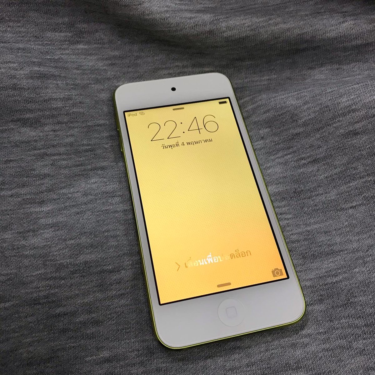 helloyoyeahh's tweet photo. 🎾iPod touch gen5 
★1700 b.
สภาพบอดี้90% ใหม่มากกกกก
รอยมีบ้าง แต่น้อย
resetได้ ไม่ได้iCloud
ios 9 ซึ่งไม่น่าโหลดอะไรได้แล้ว เน้นสะสม ฟังเพลง
แบตดี
กล้อง ใช้ได้
wifi bluetooth ใช้ได้
#ipod #ipodtouch #ipodtouchgen5 #ipodtouchgen5th #ขายไอพอด #ไอพอดมือสอง #ไอพอดมือสองราคาถูก https://t.co/Jjcsd9AMua