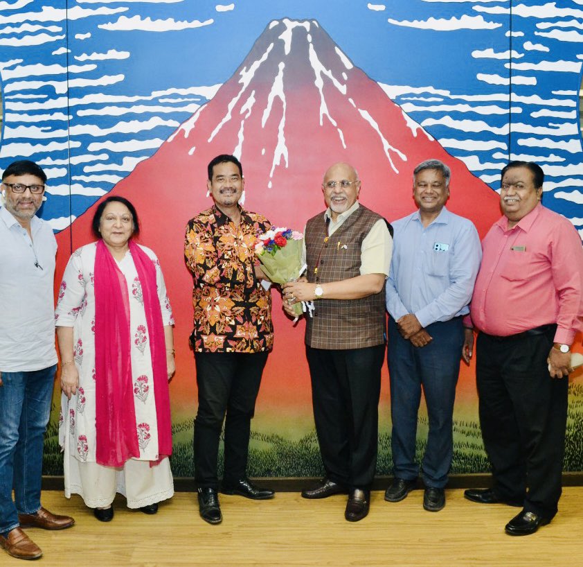MukeshPatelTax's tweet photo. @JapanCentreAMA Privileged to welcome MEA Japan Advisor Ashok Chawla, Minister Economic Japan Embassy S. Miyamoto &amp; JICA Chief M. Saito on their visit to Ahmedabad. IJFA Office Bearers had meaningful interaction for planning 70th Anniversary Celebration of Diplomatic Relations! https://t.co/XJHmAymvHF