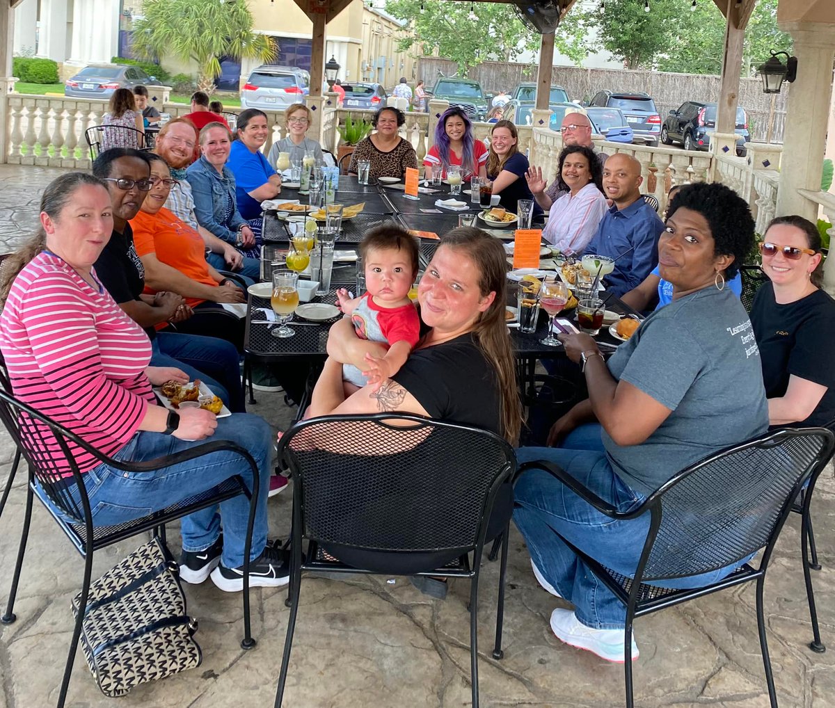 debralcamp's tweet photo. This picture gives me hope and inspiration.
As we end Teacher Appreciation Week, my belief in people and not programs is confirmed. These teachers gathered for PD and learning at the end of a very HARD week on our campus. #TeacherDriven #Together https://t.co/NAnBofcLbR