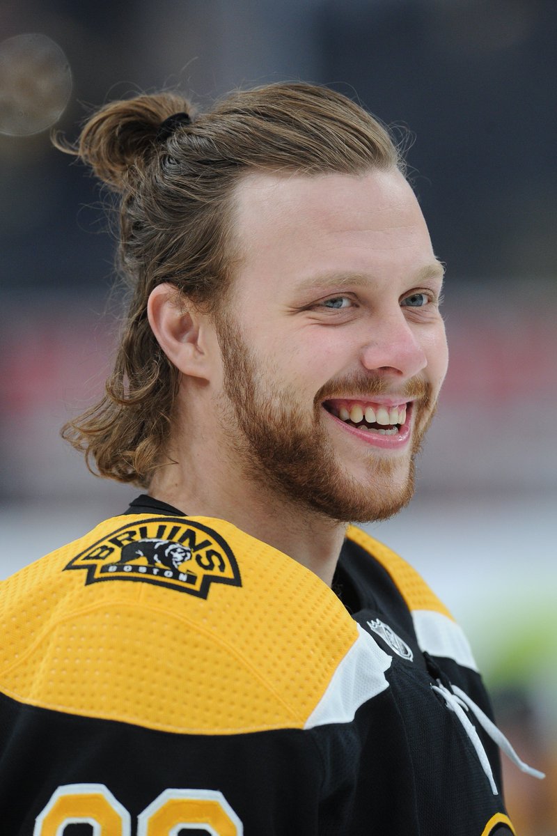 NHLBruins's tweet photo. The power of the Man Bun returns. https://t.co/bUecKOtOsb
