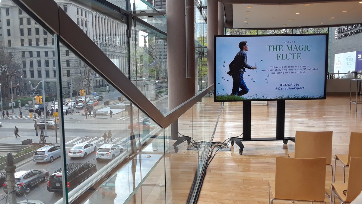 30fourflavours's tweet photo. The education sessions before the opera begins are so grounding and fascinating.

Mozart's "The Magic Flute" at the @CanadianOpera. #COCFlute https://t.co/71ZiyktWG7