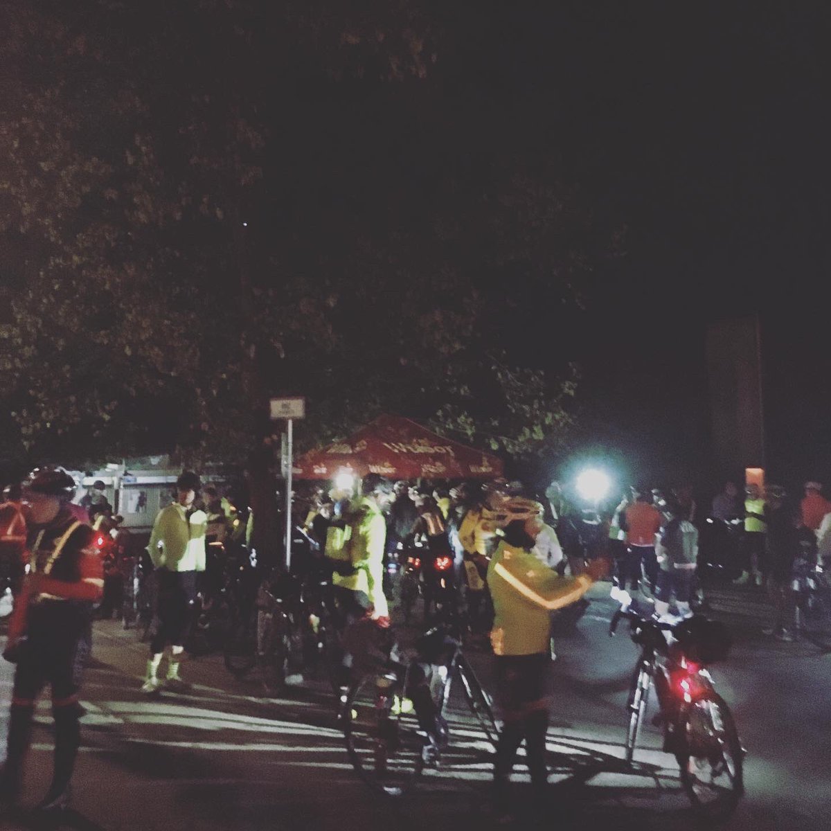 witoorbikenight's tweet photo. Ogni volta come la prima volta: è iniziata la settima #RandoImperator! Partiti da Monaco alle 4.30 https://t.co/lojhGDKkhP