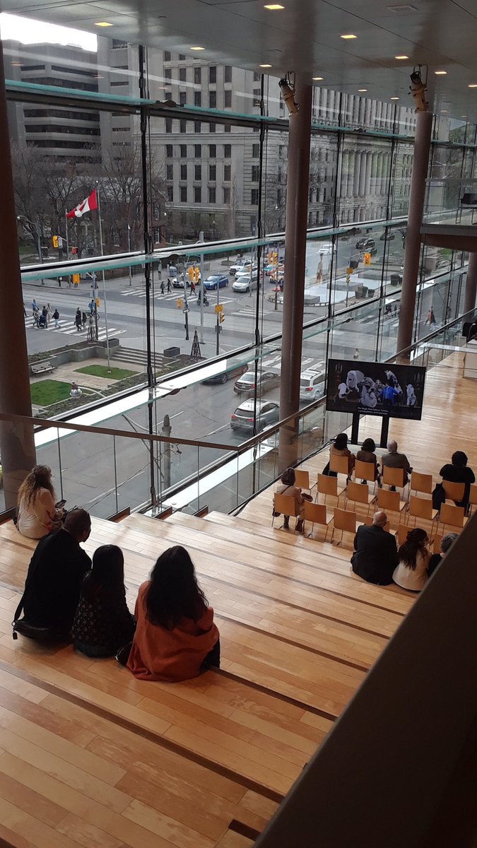 30fourflavours's tweet photo. Tonight, I enjoyed, Mozart's "The Magic Flute" at the @CanadianOpera. The performance was opulent, warm and beautifully articulated. A perfect re-introduction to opera after 2 years apart. ❤🍁 #COCFlute https://t.co/A1GT4iqAcu