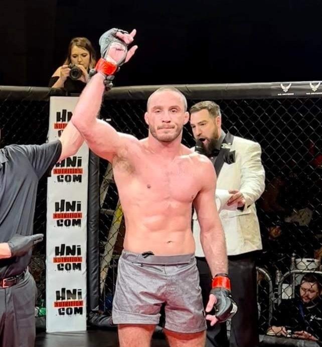 CESMMA's tweet photo. He's baaaaaaaaack.

@TonyRoccoMartin earns the dub by 2nd-RD submission in his #CESMMA debut at #CES68 in #Fargo on @UFCFightPass https://t.co/Mmq09pCkaR