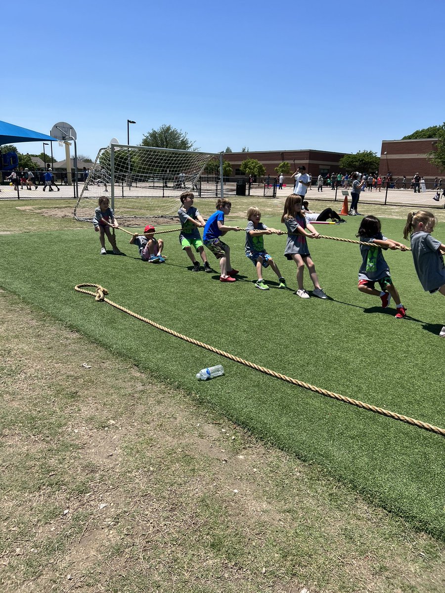 Ana Travis tweet media