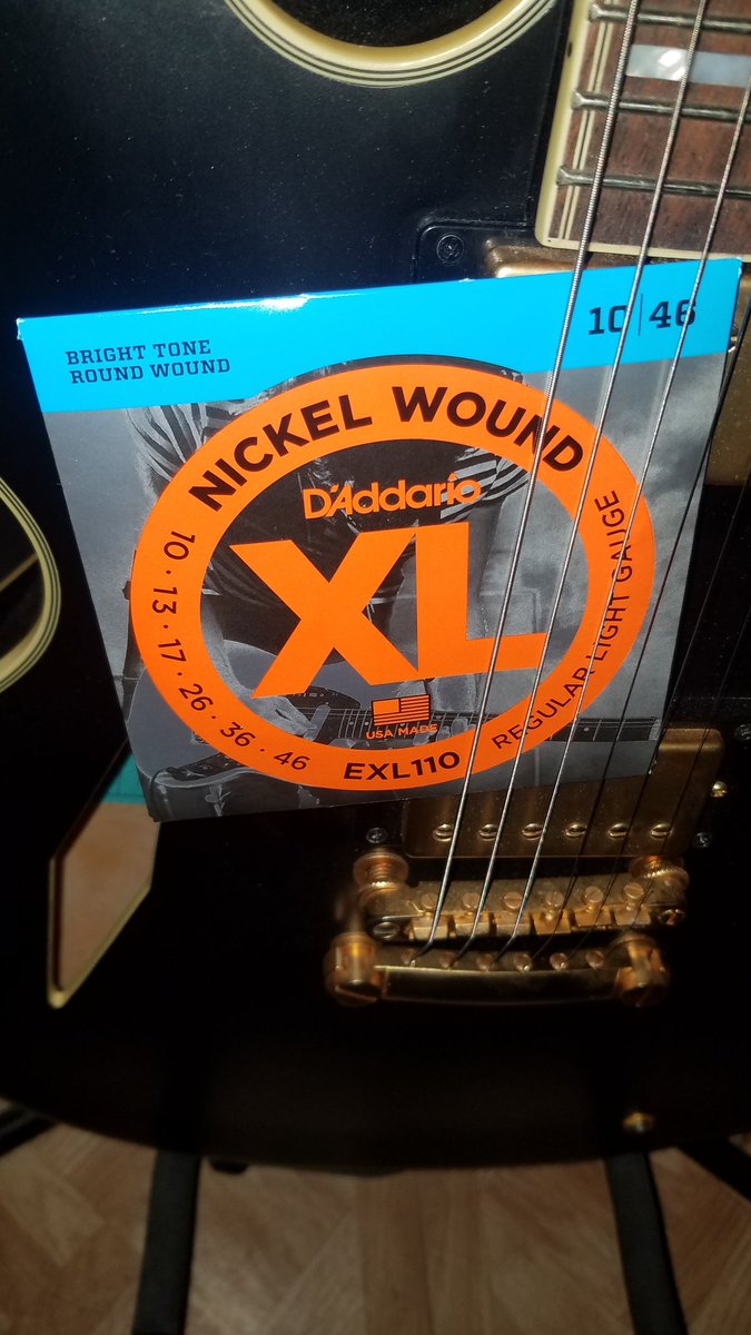 CrowStrings's tweet photo. Filed down the sharp edges on the high E bridge saddle and installed a new set of D'Addario 10-46 strings.... let's hope my high E won't brake again!!! 😅🎸🤙

#crowsrings #epiphone #sheraton #es335 #gibson #daddario #strings #brokenstrings #guitar #guitarra #guitarproblems https://t.co/VTIKpdYdec