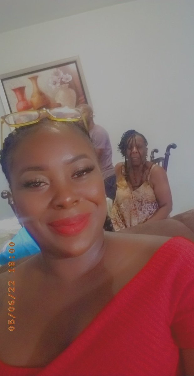 TiphiKT's tweet image. The reason bare minimum never works for me 🥰 Gram Gram 😊🤗😘 #firstgrand #spoilpickney