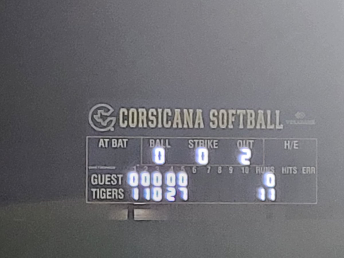 With a 7 run 5th <a href="/LBBroncoSB/">Lake Belton Bronco Softball</a> wins the one game playoff 11-0. On to the Regional Quarterfinals next week! #RISEUP