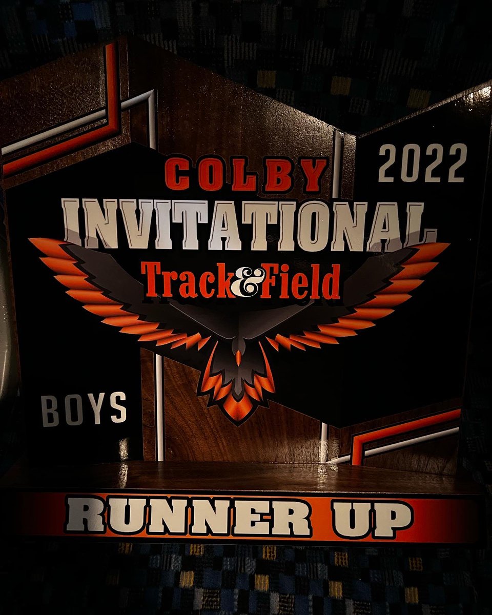 BlueJCoachJones's tweet photo. Split squads at two different meets this week: Norton Girls = 2022 Oberlin Invitational Team Champions, Norton Boys = 2022 Colby Invitational Team Runners Up! Proud of you!! #bluejaystogether https://t.co/9KZWGZ7BMi