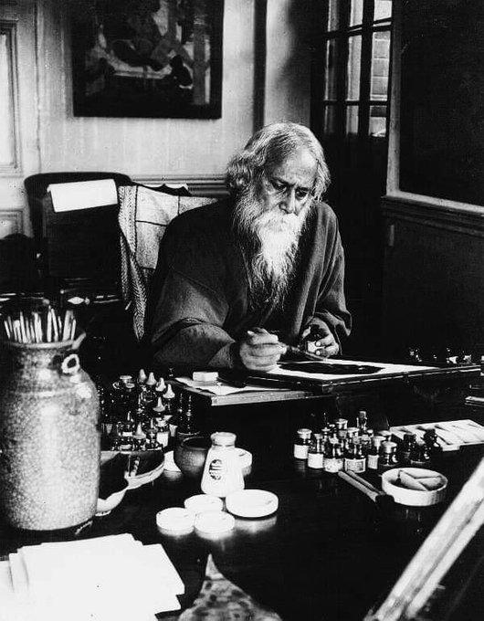 DrJitendraSingh's tweet photo. "Where the Mind is Without Fear and the Head is held high..."

Humble tribute to  #RabindranathTagore on his Birth anniversary. https://t.co/ixVrEUNiOo