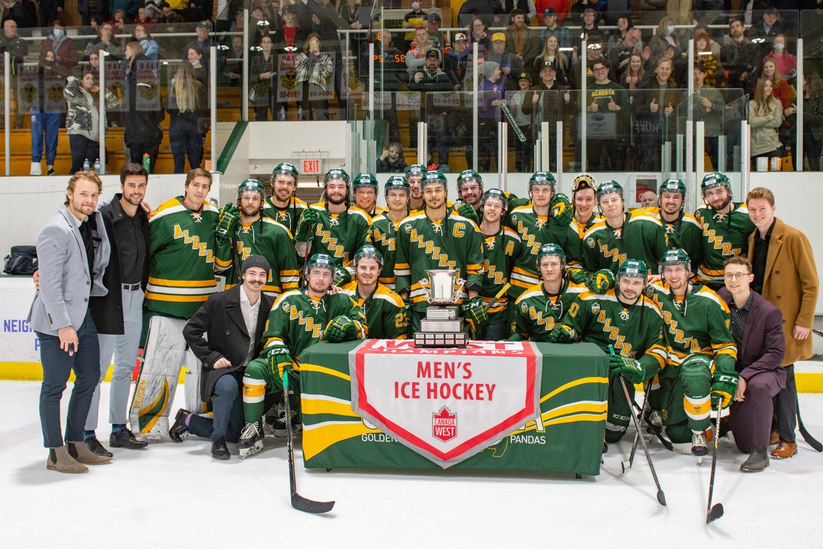 GBHKY's tweet photo. A Big @GBHKY Thank you to @playblackhawk for hosting our 21st Annual @GBHKY Alumni Golf Tournament September 1st 2022. 11:00 registration 1:00 shotgun start. More details including registration information and payment can be made here: https://t.co/2rXJJ2Qs1s  #ThanksAl https://t.co/luHqQ7q2Ap