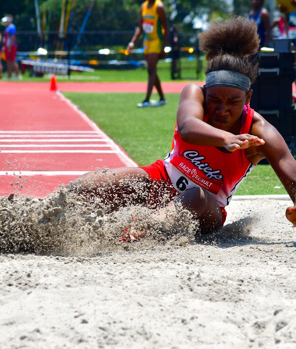 Mrstldavis1's tweet photo. She’s A Runner She’s A Track Star… #princessnyla #statebound https://t.co/5tW0t2H5Ys