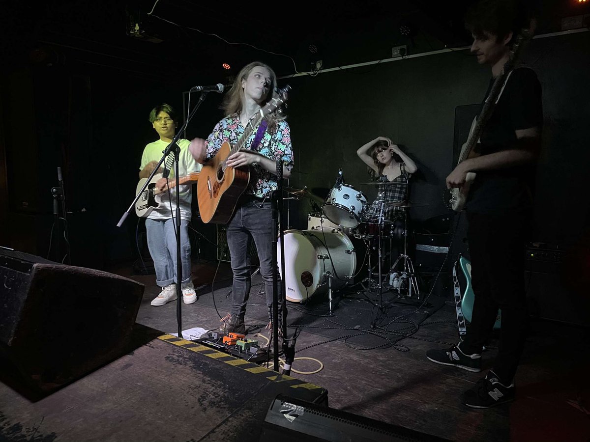 Chell and the Vetos! (NEW ALBUM) tweet media