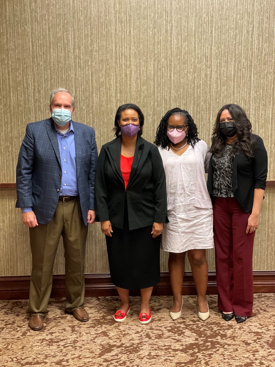 txhospitalsCEO's tweet photo. It was an honor to meet with @CMSGov Administrator @BrooksLaSureCMS last week to discuss Texas hospitals’ progress to address social determinants of health, workforce challenges and improving maternal outcomes for Texas moms. https://t.co/UlbFftWCrh
