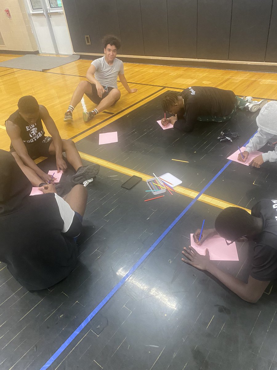 Coach Lance Deane (@lancedeane) on Twitter photo Ended workouts 20 minutes early to give our guys time to make HAPPY MOTHER DAY CARDS for their mother’s /mother figures. Happy early Mother’s Day to all mothers out there from <a href="/cdeastfootball/">CD East Football</a> ‼️ Ended workouts 20 minutes early to give our guys time to make HAPPY MOTHER DAY CARDS for their mother’s /mother figures. Happy early Mother’s Day to all mothers out there from <a href="/cdeastfootball/">CD East Football</a> ‼️